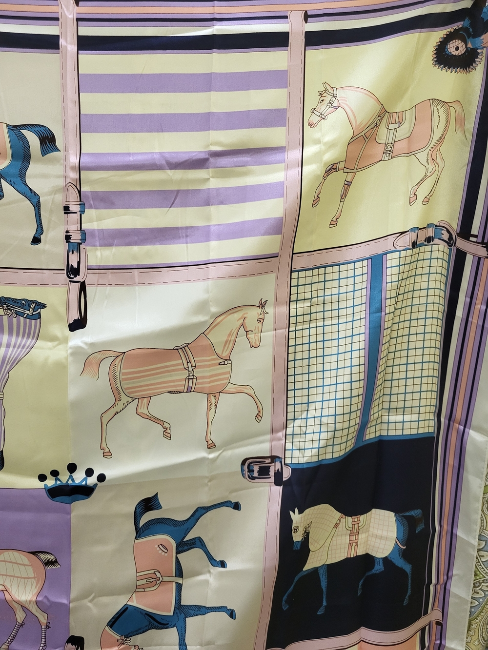 Suzhichou Equestrian Silky Satin Scarf Pastel Horse Print 36" Square Wrap Fabric - Picture 4 of 8